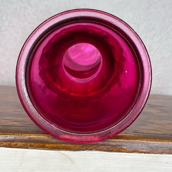 Greenbrier International Textured Pink Strawberry Glass Vase - Picture 6 of 9